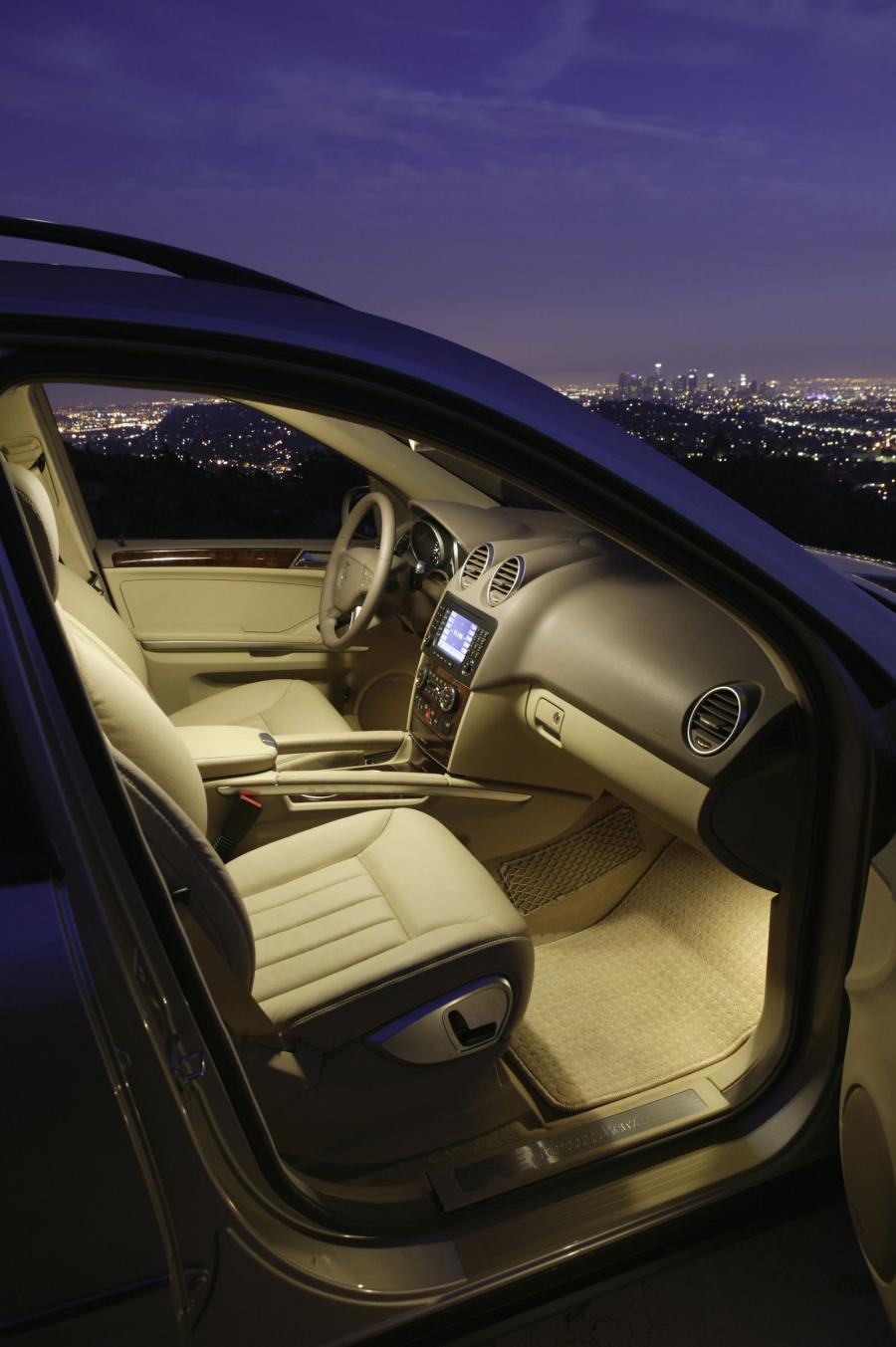  Mercedes-Benz ML-Class 2006 года  (фото 261 из 400)